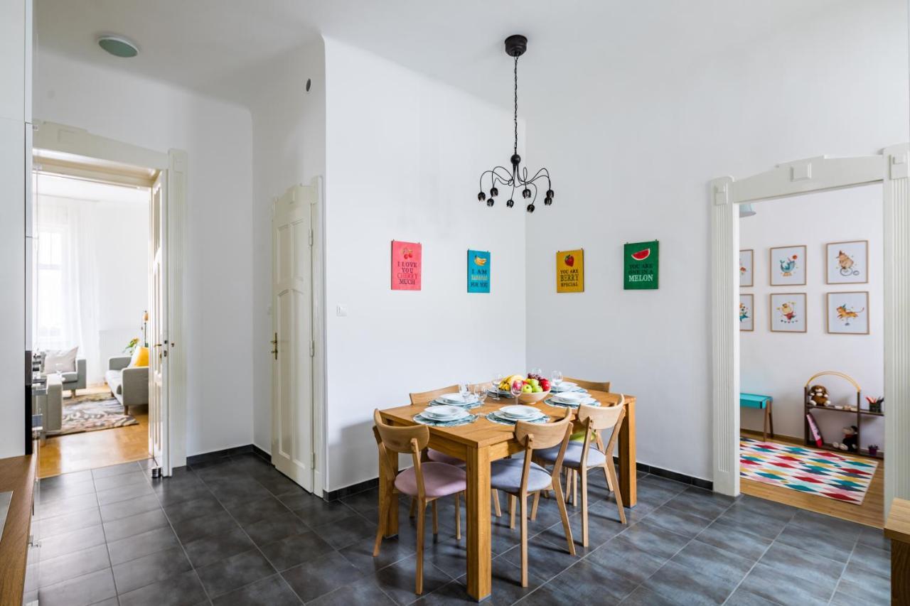 Captain Buda Apartment Budapest Exterior photo