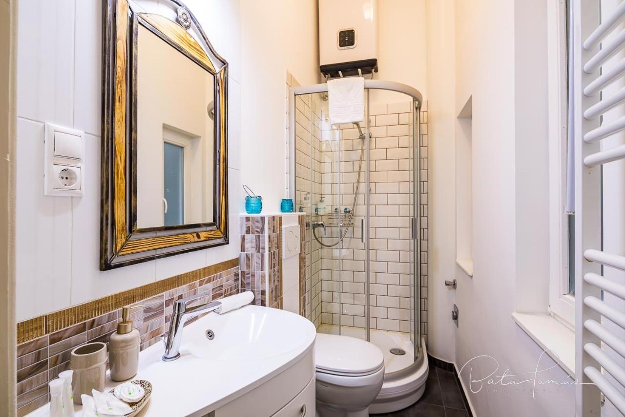Captain Buda Apartment Budapest Exterior photo